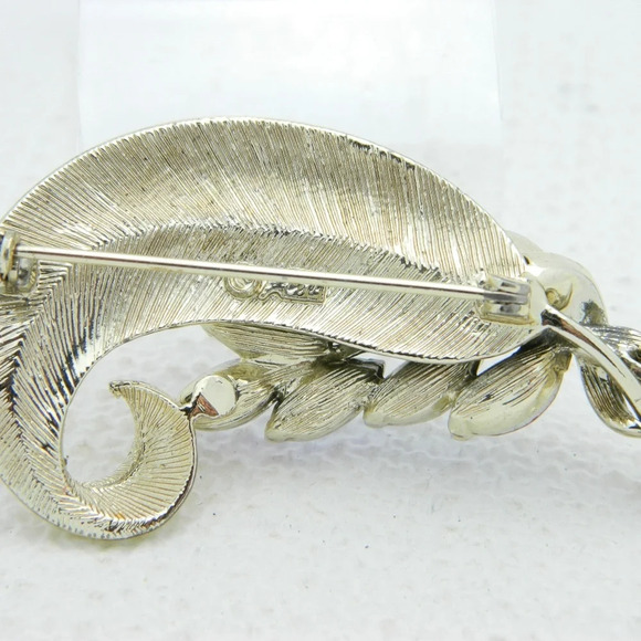 Coro Broooch - Picture 4 of 5